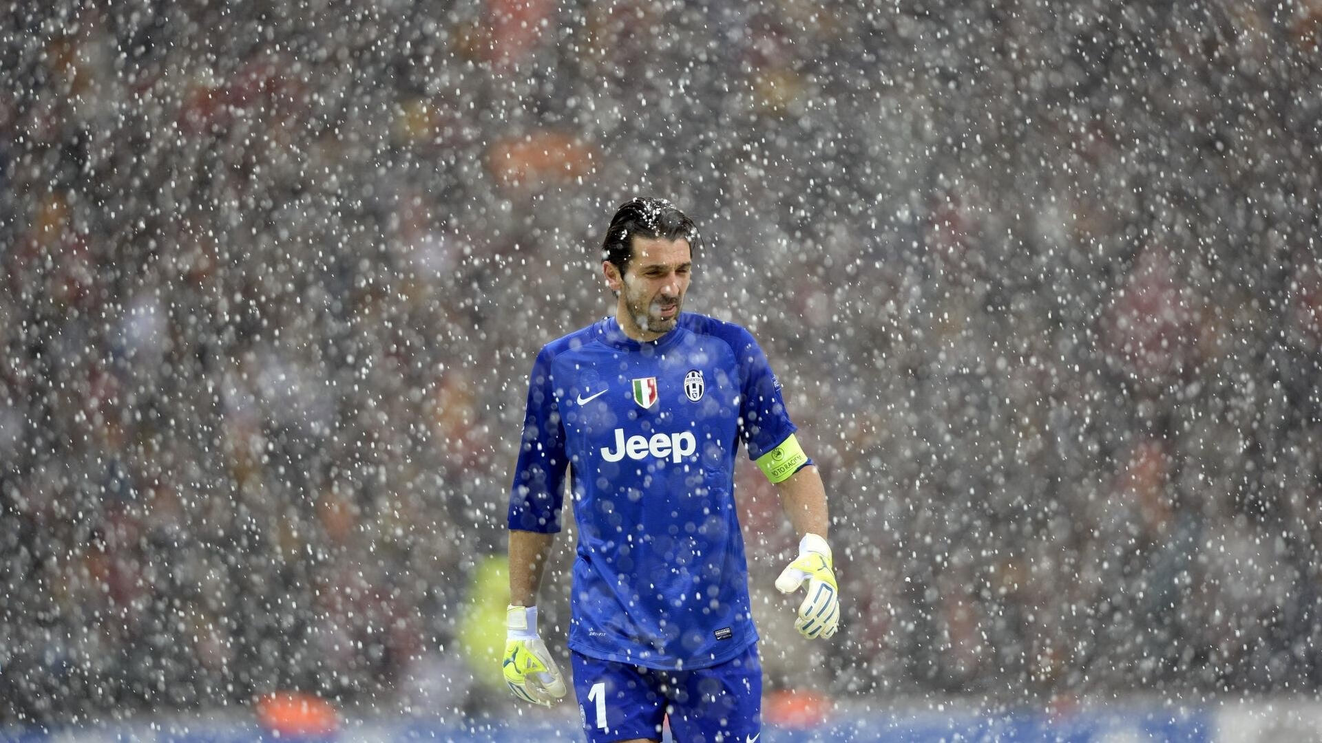 哈滕内线统治表演创生涯新高国王防线雪崩，滕哈格战术